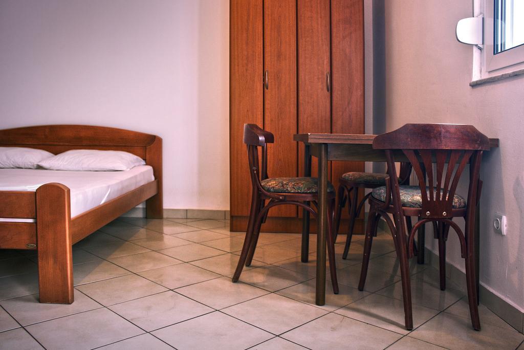 בודווה Vera Apartments חדר תמונה